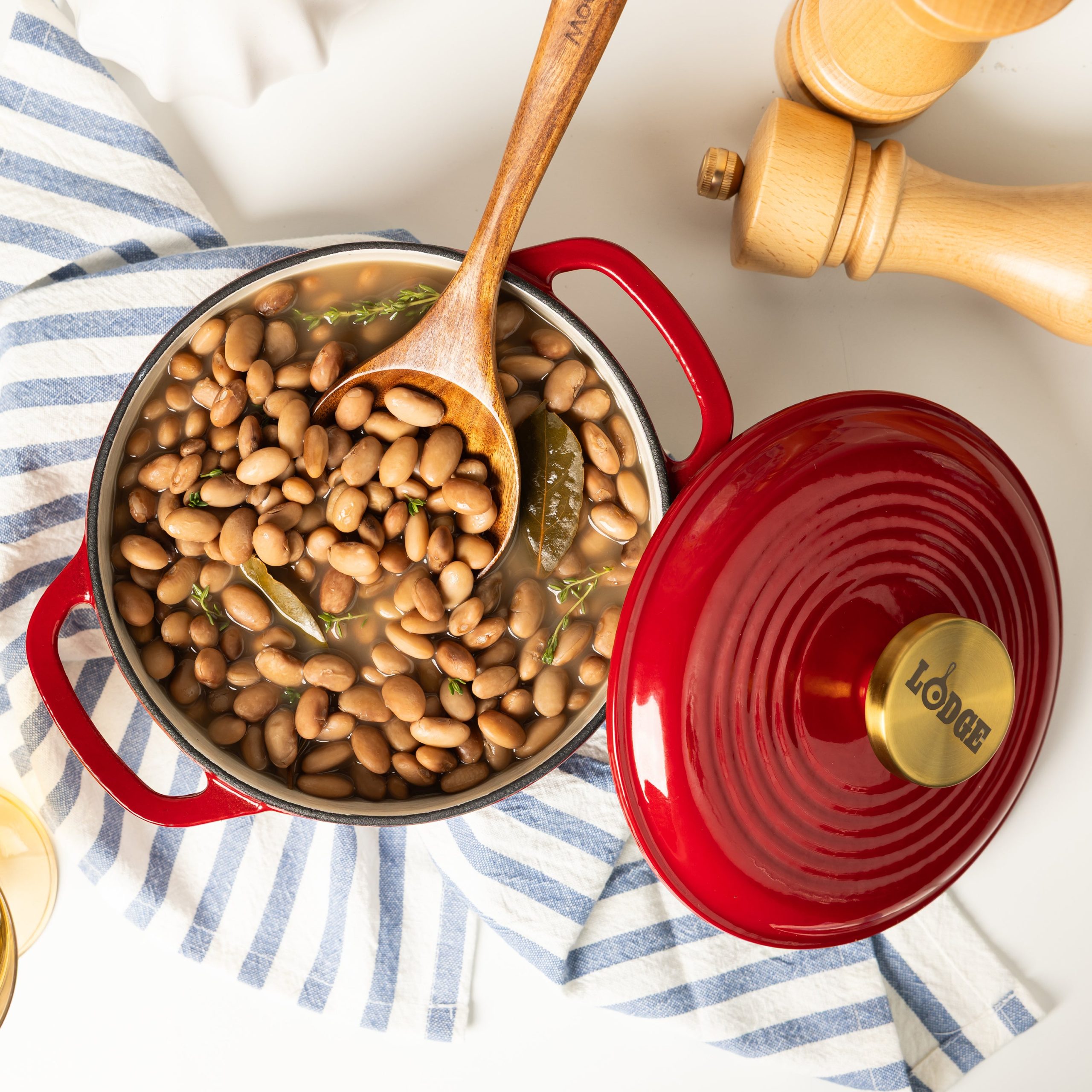 1.5 Quart Essential Enamel Dutch Oven - Image 5