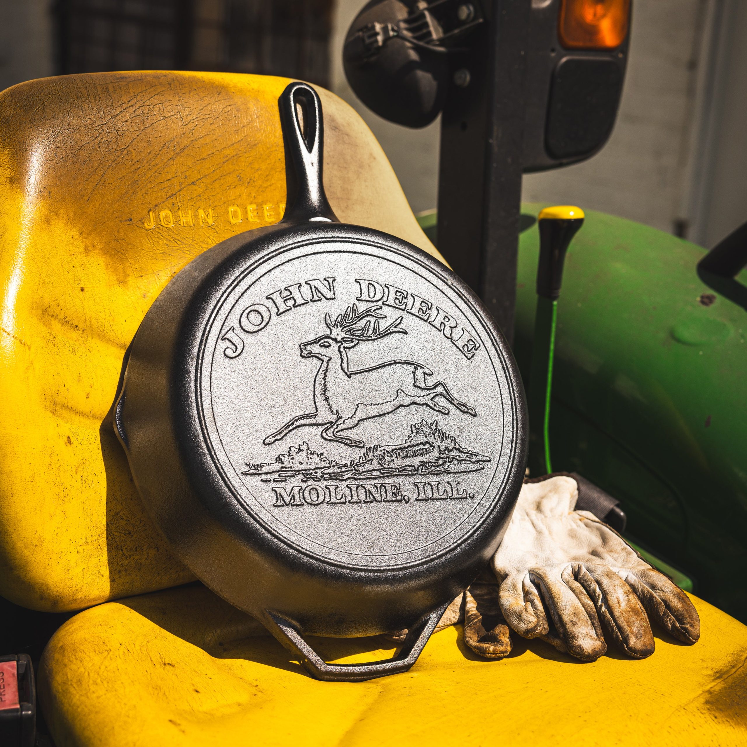 12 Inch Seasoned Cast Iron Skillet. John Deere Hometown - Image 4